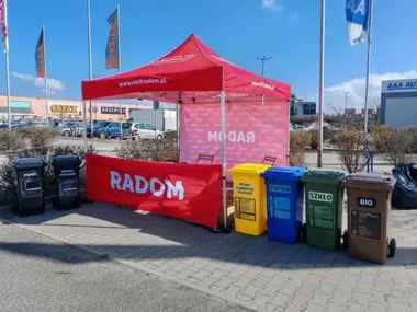 Ostatnia mobilna zbiórka przy M1 w tym roku. Jest lista odpadów